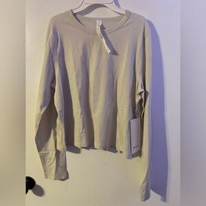 LuLuLemon Women's Long Sleeve Top